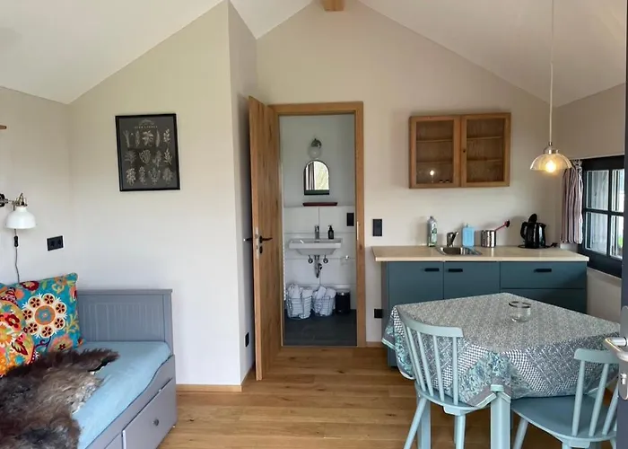 Bezauberndes Tiny House Im Gruenen